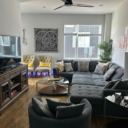 Luxury Townhome Skyline Views Mins To Dt Nashville Exteriör bild