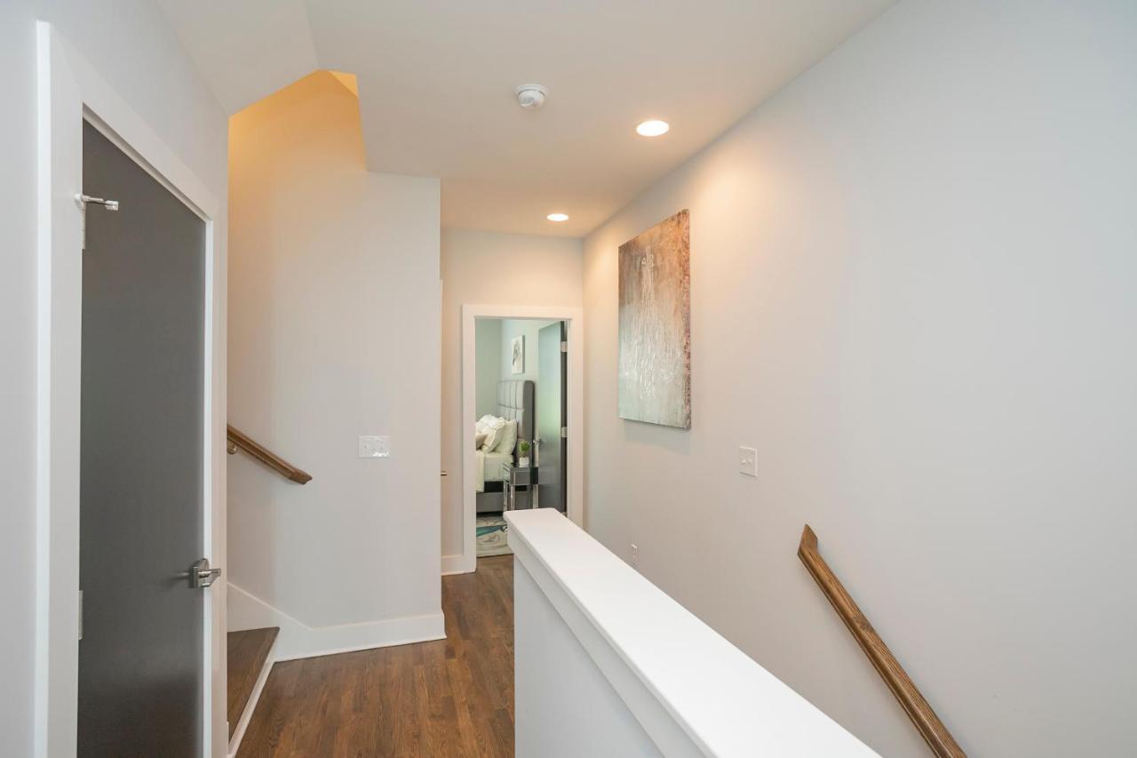 Luxury Townhome Skyline Views Mins To Dt Nashville Exteriör bild