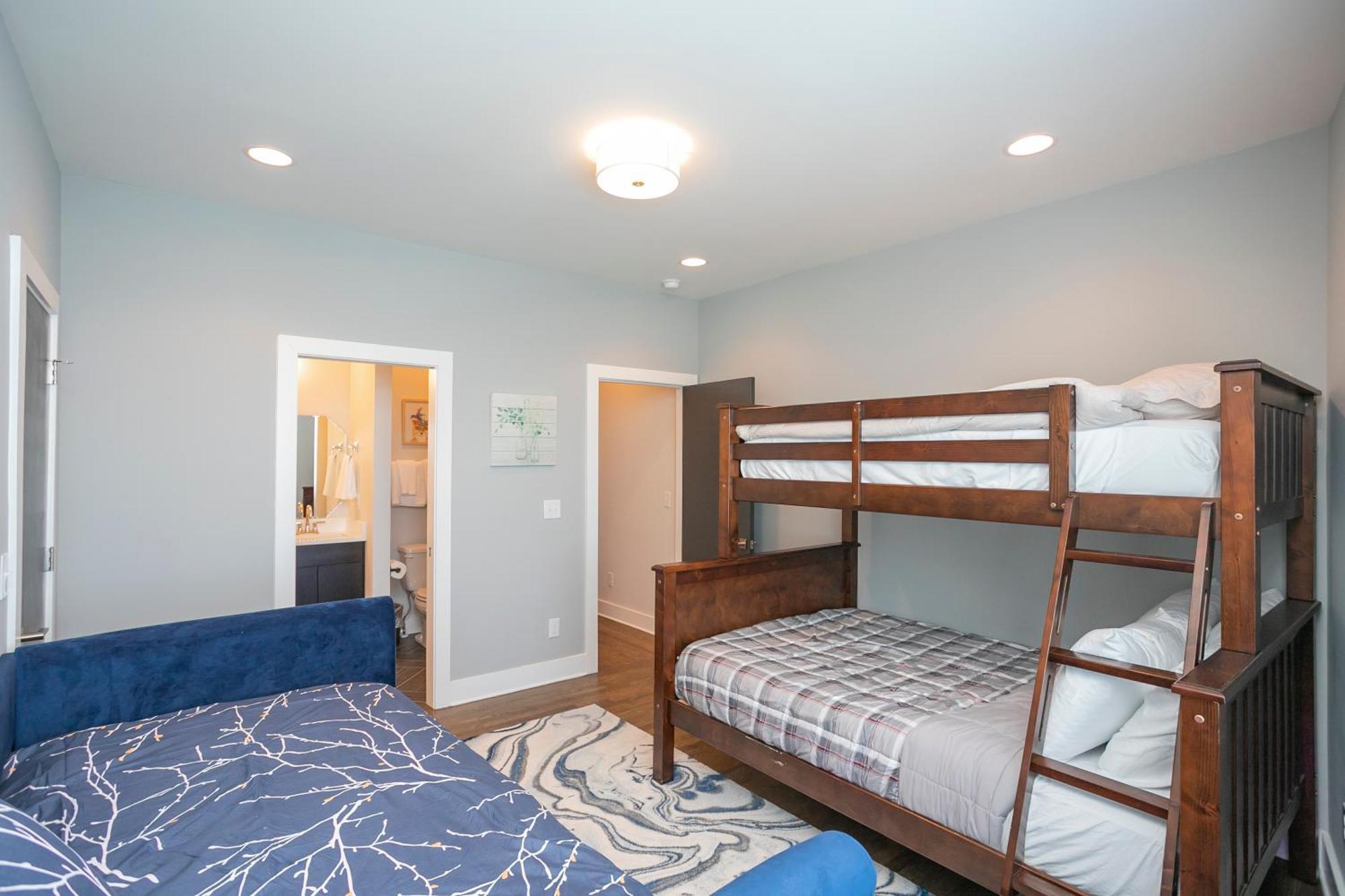 Luxury Townhome Skyline Views Mins To Dt Nashville Exteriör bild