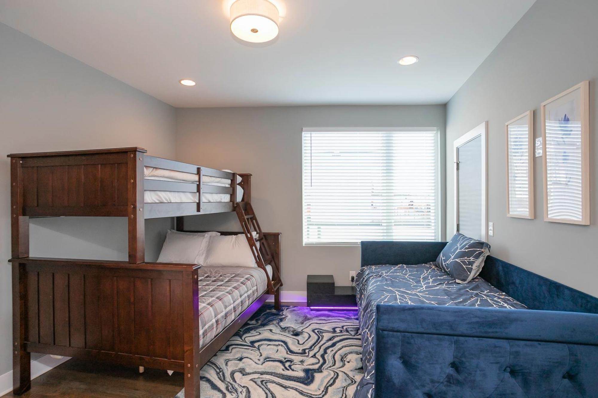 Luxury Townhome Skyline Views Mins To Dt Nashville Exteriör bild