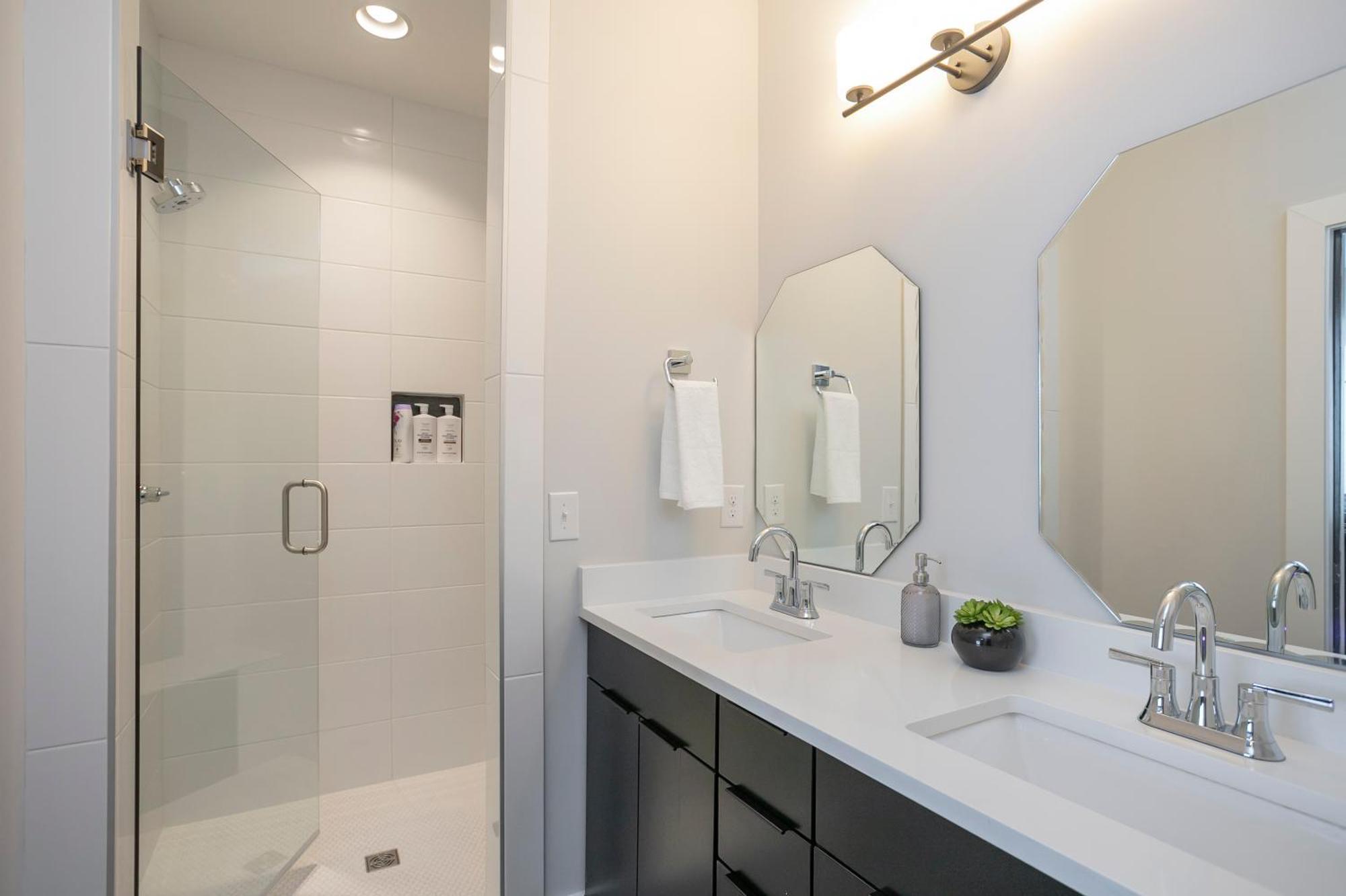 Luxury Townhome Skyline Views Mins To Dt Nashville Exteriör bild
