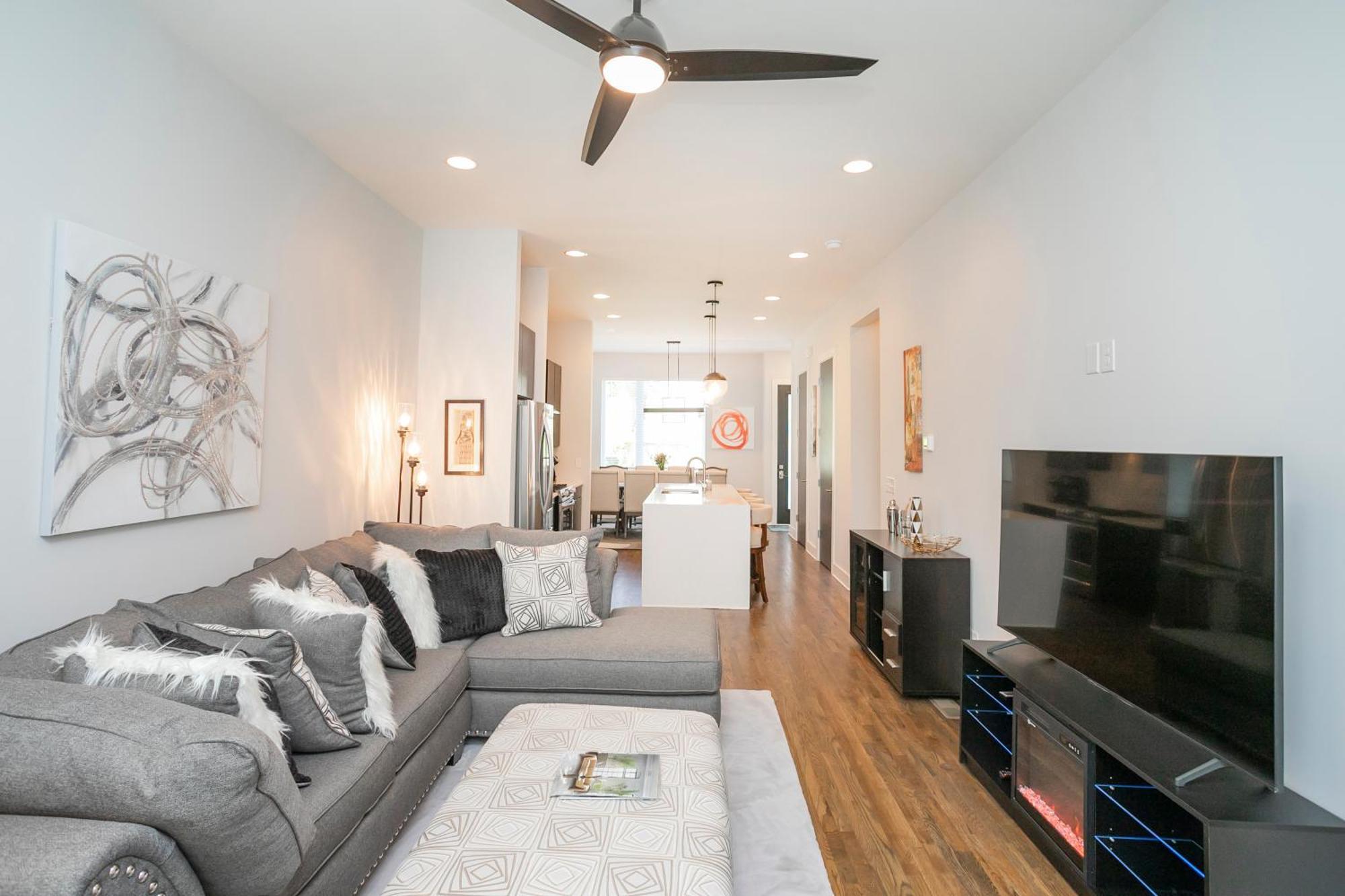 Luxury Townhome Skyline Views Mins To Dt Nashville Exteriör bild