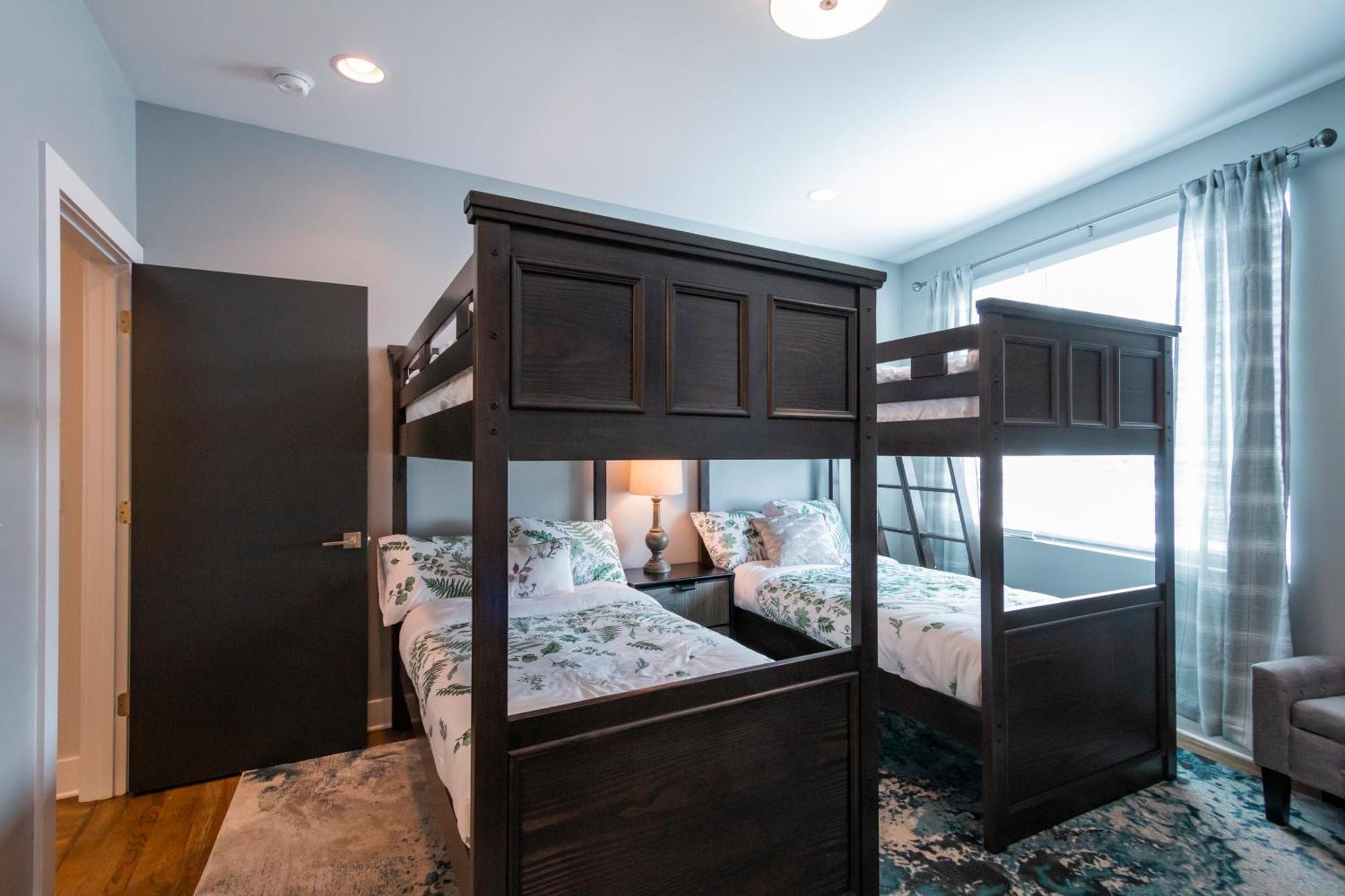 Luxury Townhome Skyline Views Mins To Dt Nashville Exteriör bild